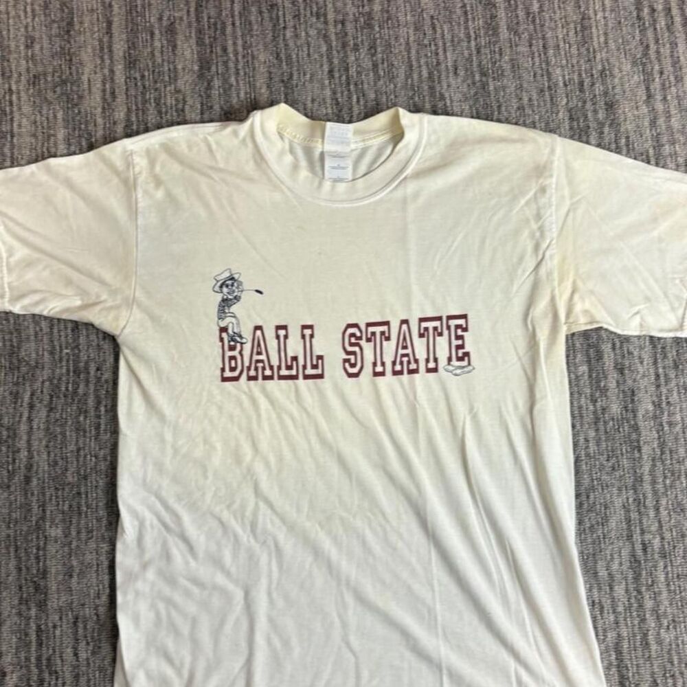 Super crazy vintage retro Y2K grail graphic Ball State University tee